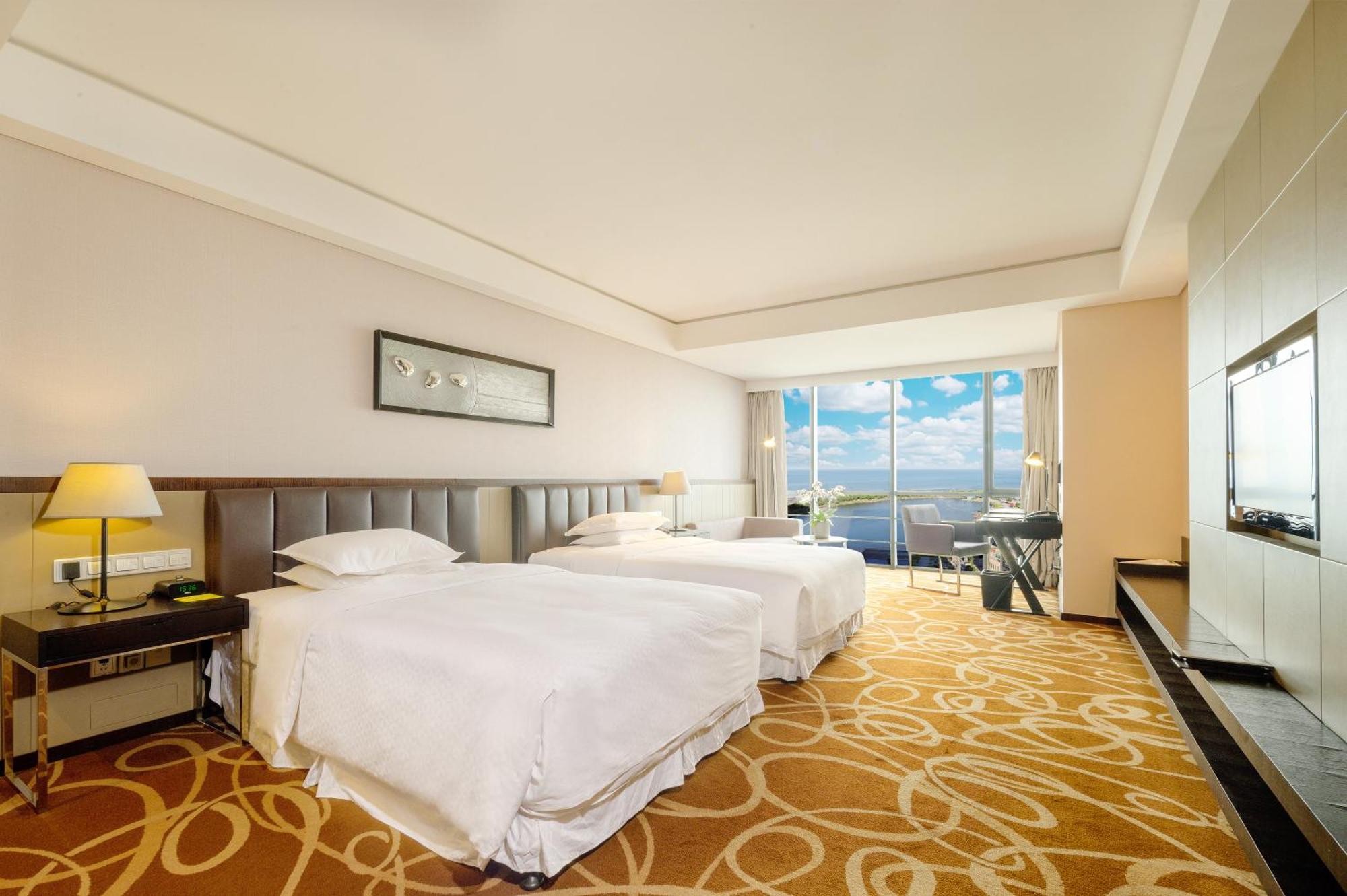 Four Points By Sheraton Qingdao, West Coast Exteriör bild