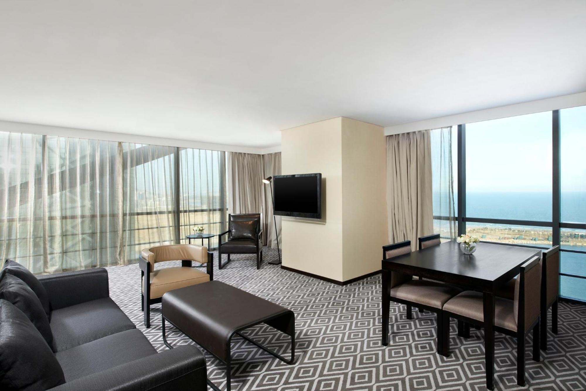 Four Points By Sheraton Qingdao, West Coast Exteriör bild