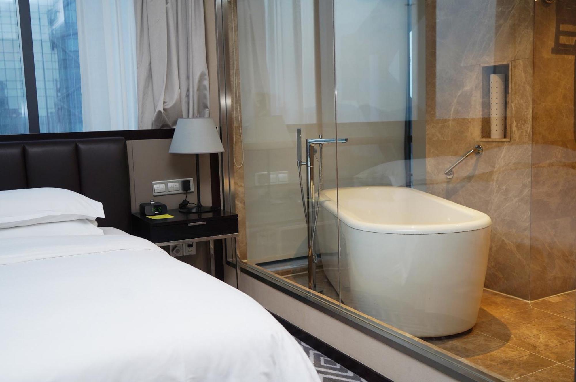 Four Points By Sheraton Qingdao, West Coast Exteriör bild