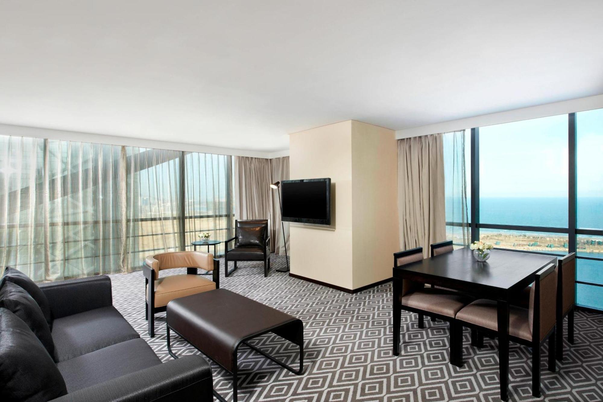 Four Points By Sheraton Qingdao, West Coast Exteriör bild