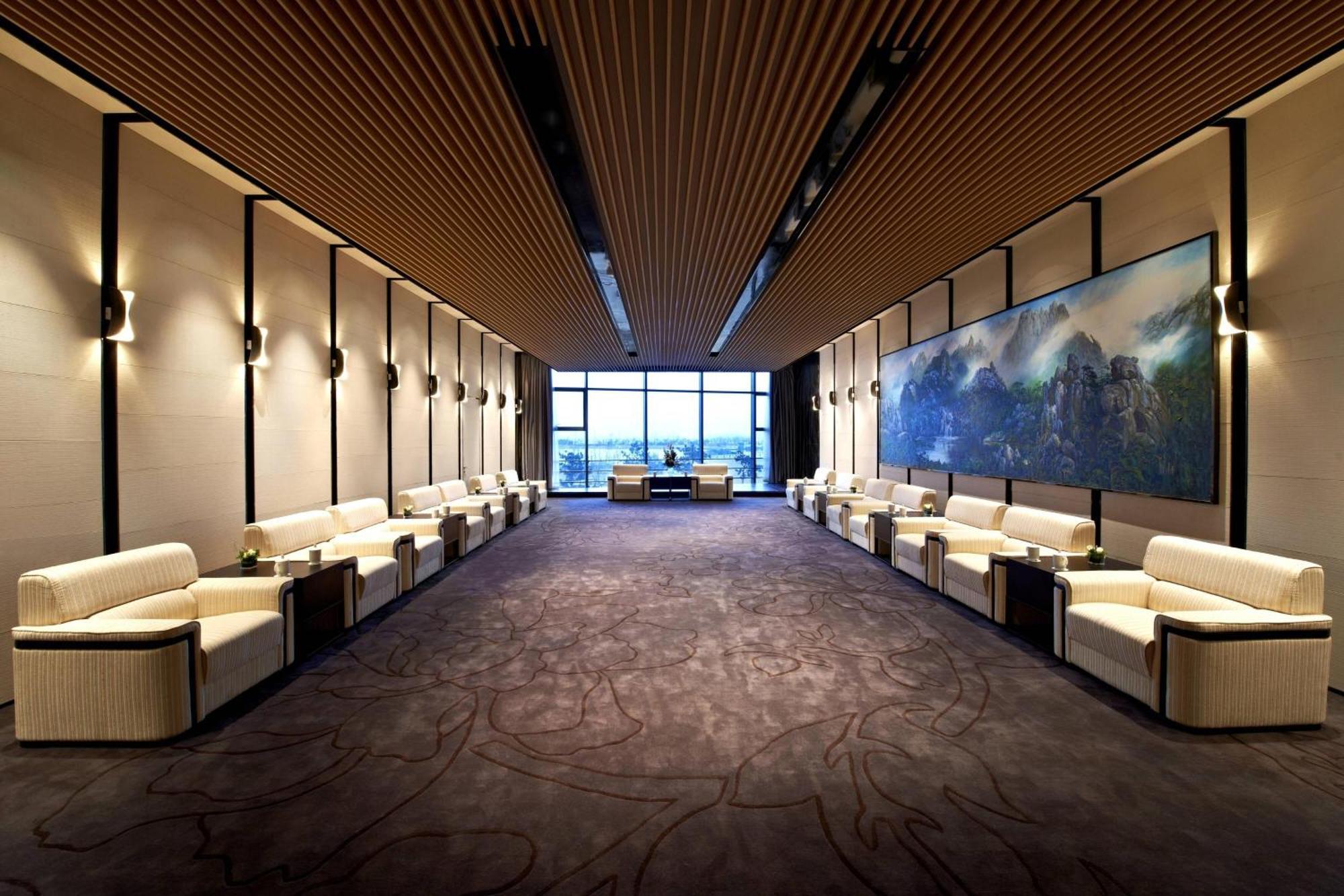 Four Points By Sheraton Qingdao, West Coast Exteriör bild