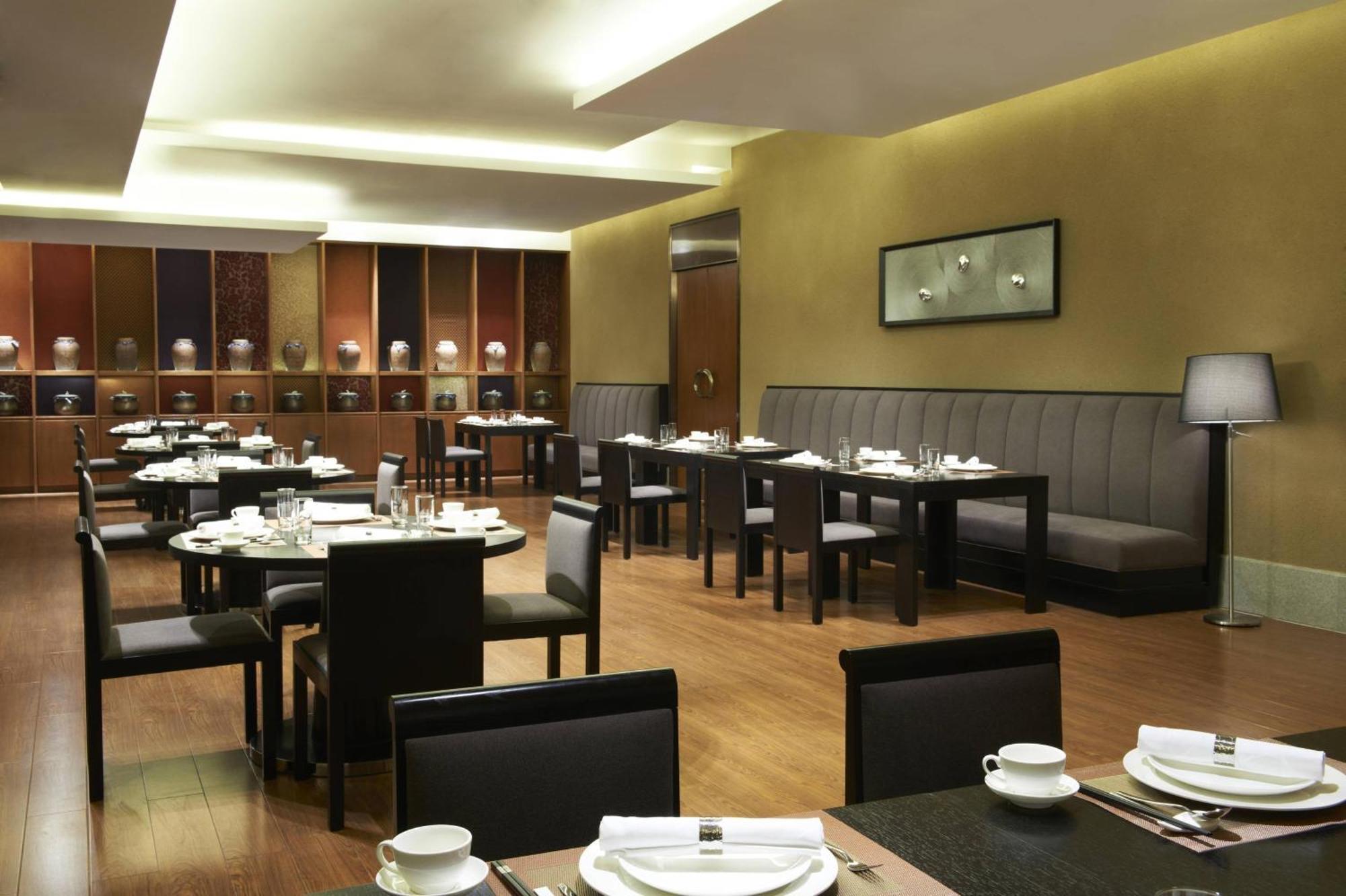 Four Points By Sheraton Qingdao, West Coast Exteriör bild