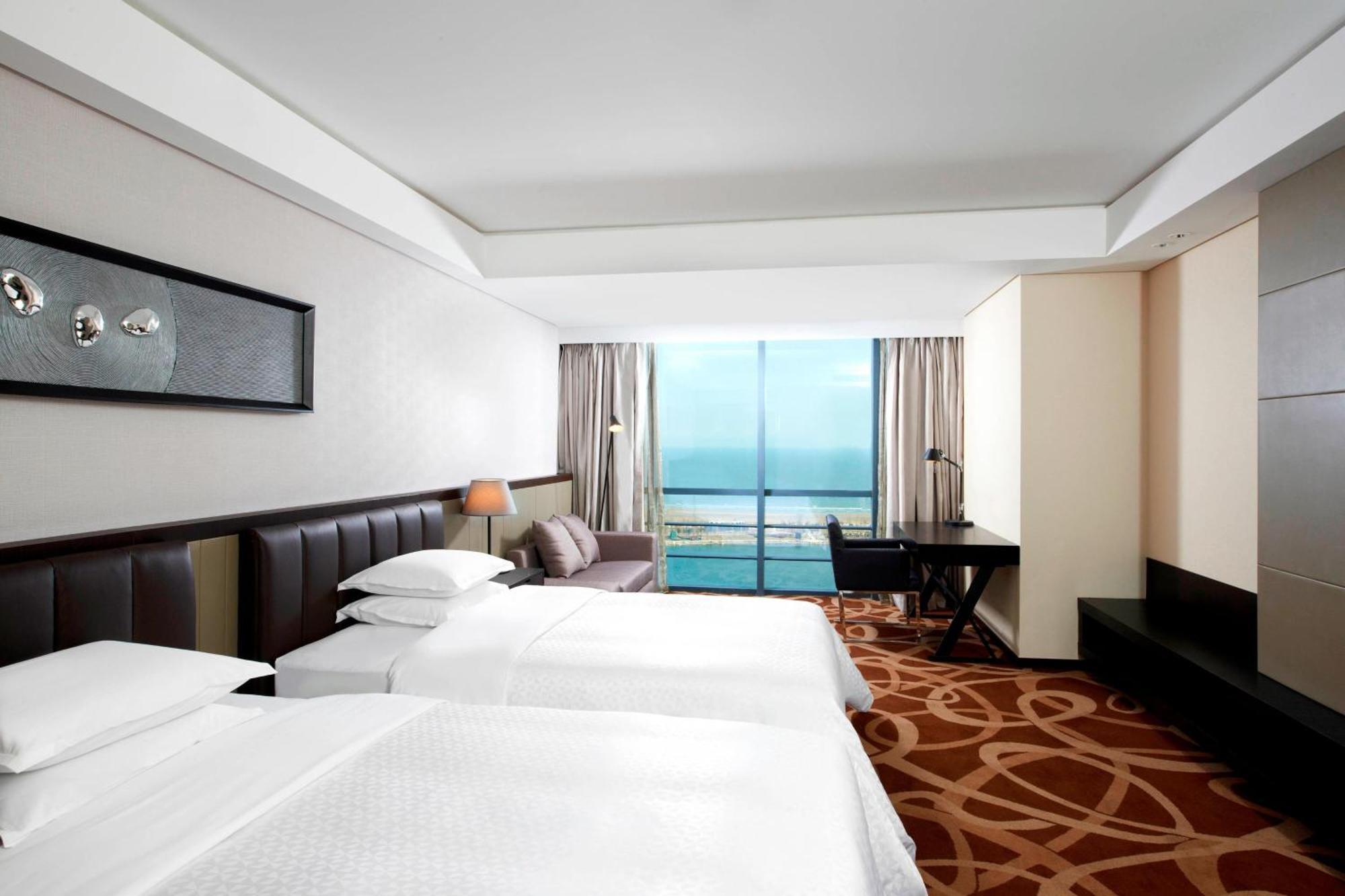 Four Points By Sheraton Qingdao, West Coast Exteriör bild