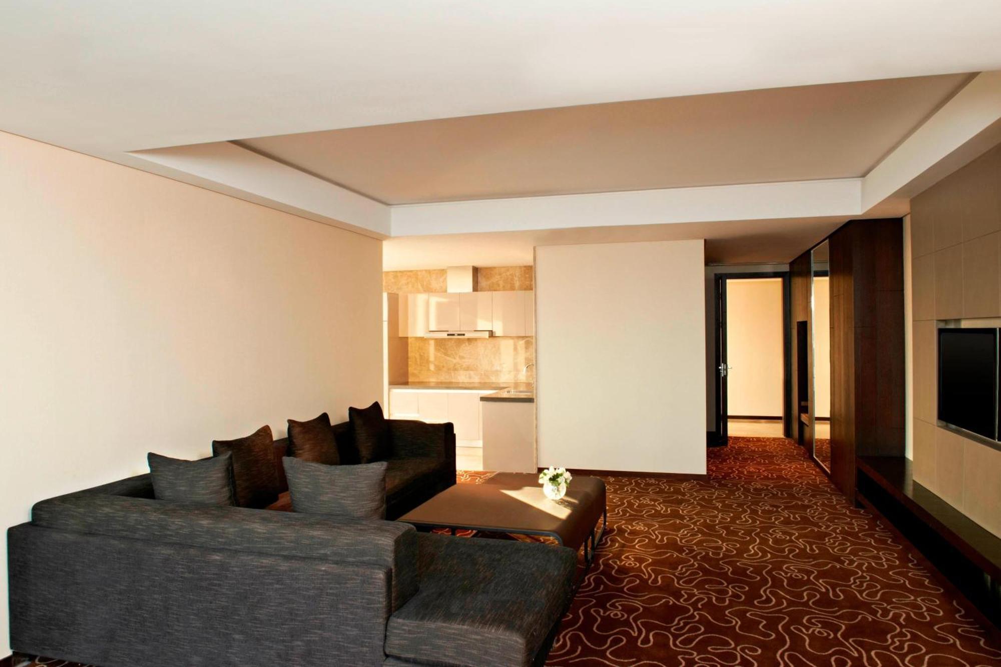 Four Points By Sheraton Qingdao, West Coast Exteriör bild