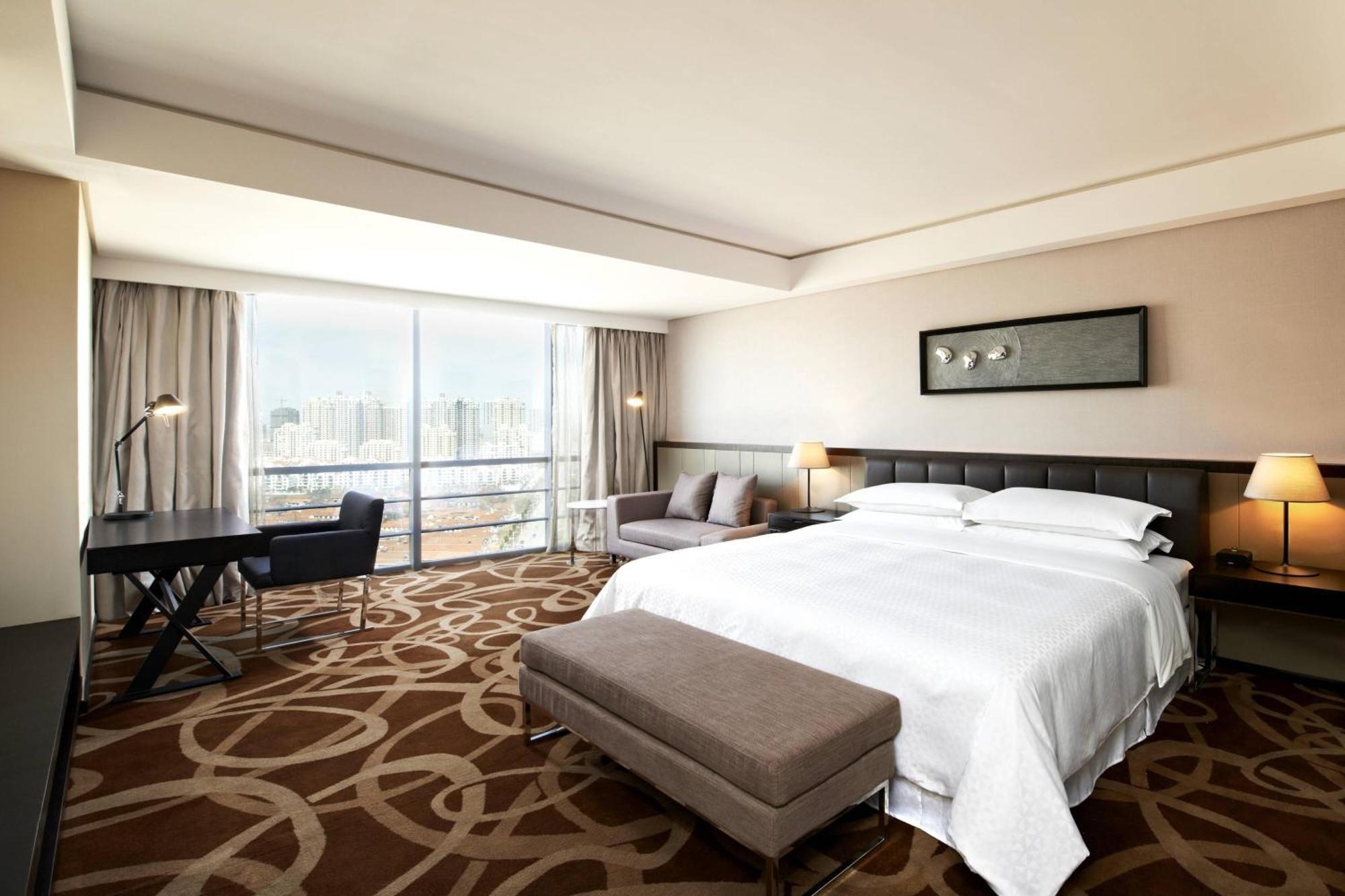 Four Points By Sheraton Qingdao, West Coast Exteriör bild