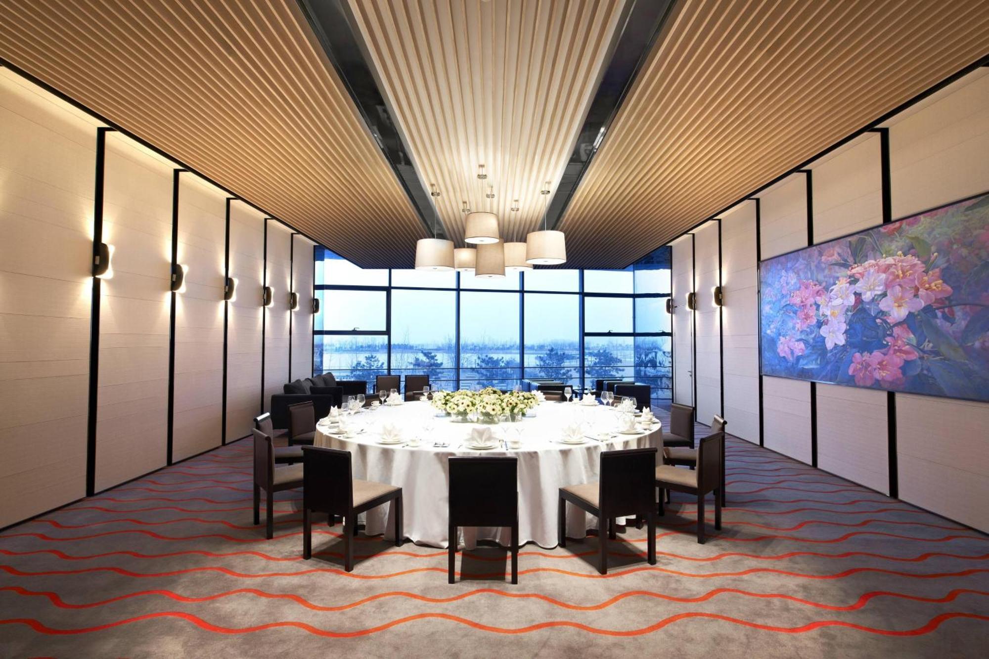 Four Points By Sheraton Qingdao, West Coast Exteriör bild