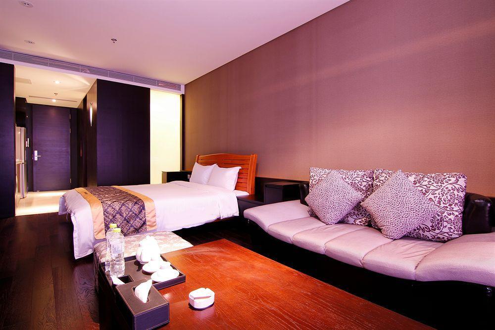 Four Points By Sheraton Qingdao, West Coast Exteriör bild