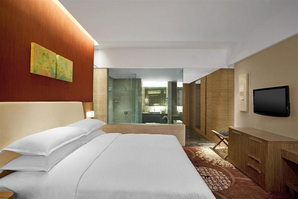 Four Points By Sheraton Qingdao, West Coast Exteriör bild