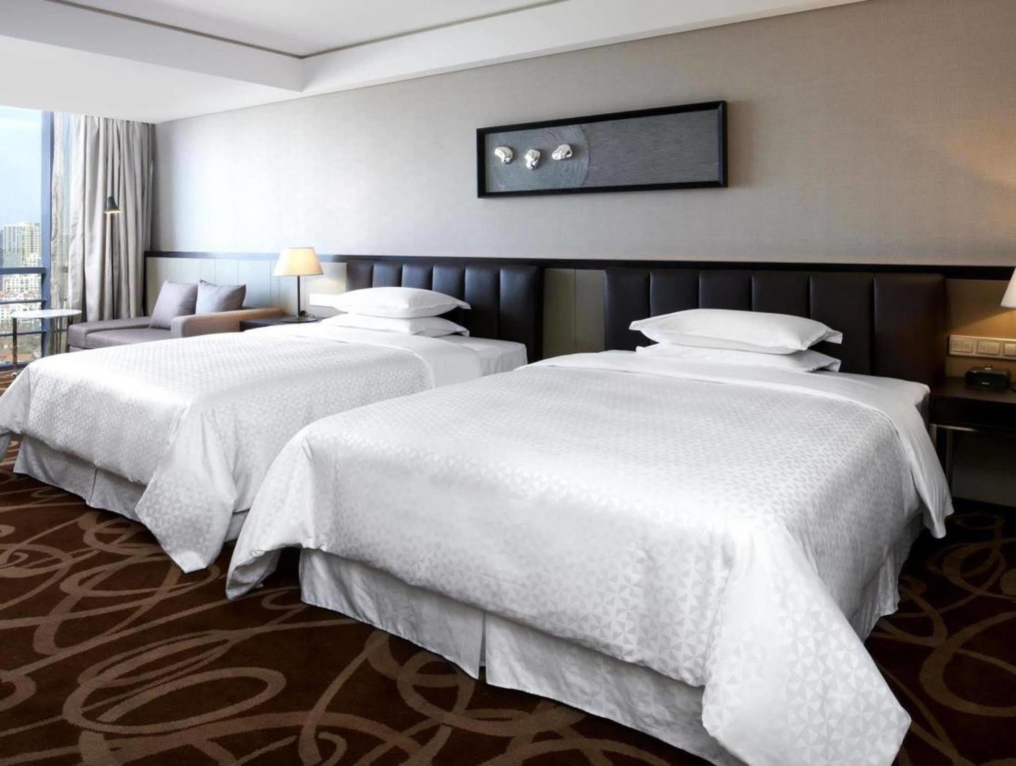 Four Points By Sheraton Qingdao, West Coast Exteriör bild